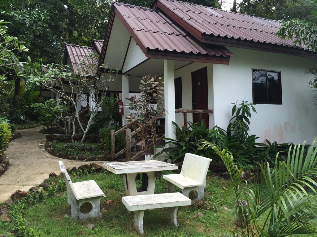 Baansanook Resort & Swimming Pool チャン島 エクステリア 写真