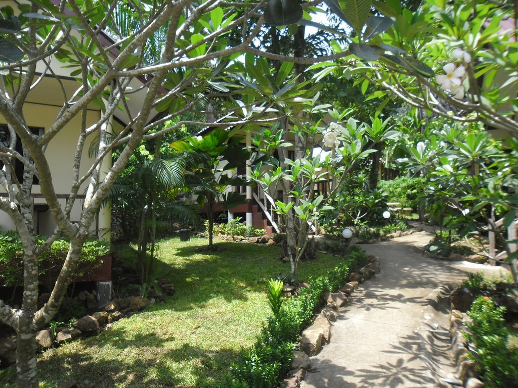 Baansanook Resort & Swimming Pool チャン島 エクステリア 写真
