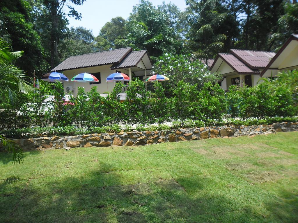 Baansanook Resort & Swimming Pool チャン島 エクステリア 写真